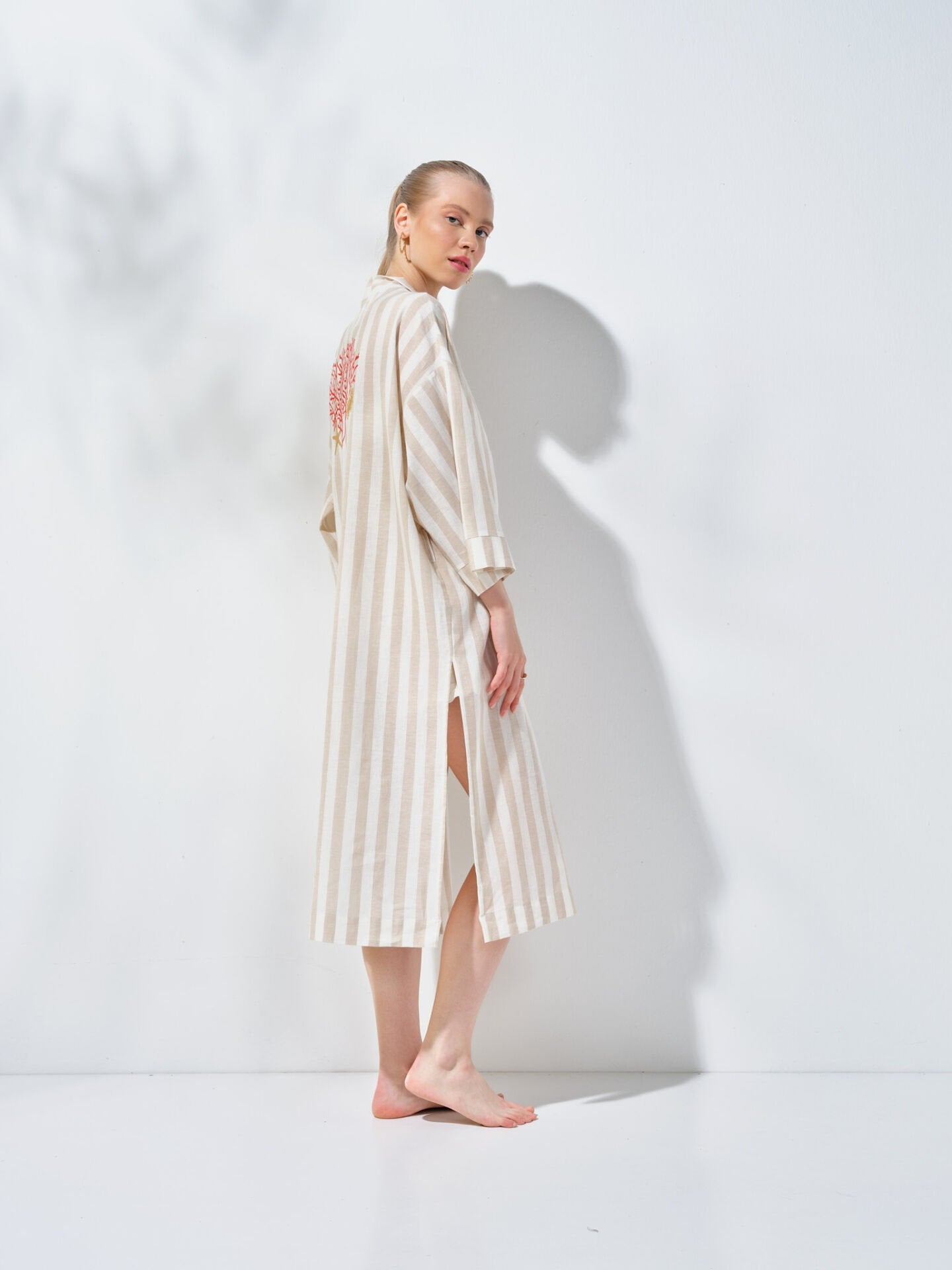 Uzun Kimono Çizgili Bej Beyaz