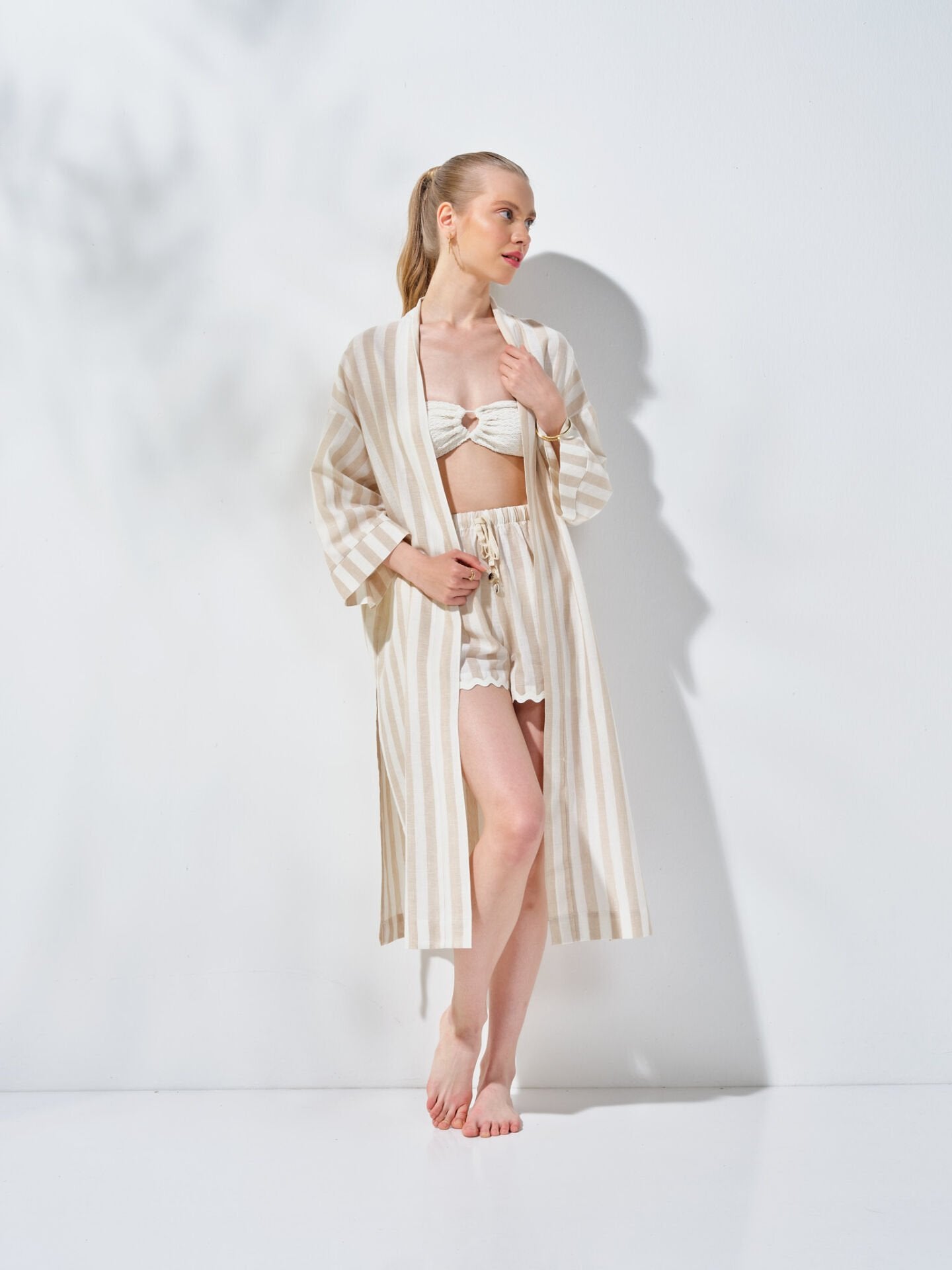 Uzun Kimono Çizgili Bej Beyaz